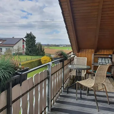 Gemuetliche Wohnung Bei Bad Waldsee Mit Balkon Exterior photo